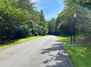2616 Mackintosh Lake Ln, Whitsett, NC 27377
