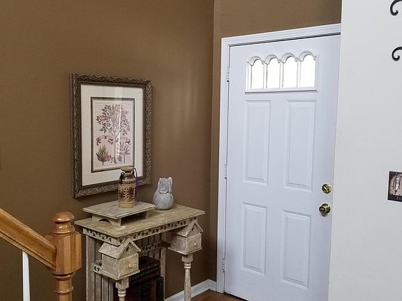 2nd image of 240 Woodfield Cir