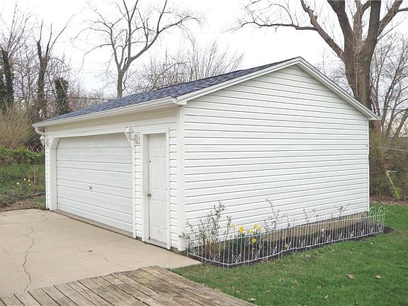 2nd image of 5006 Renard Dr