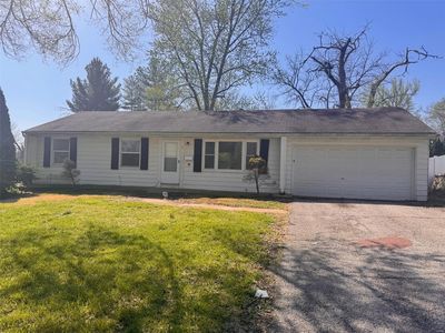 9 Shireford Ln, Saint Louis, MO, 63135
