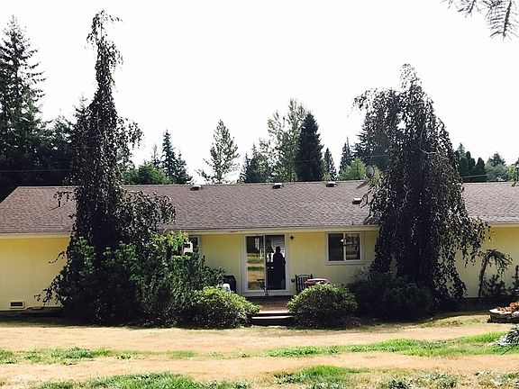 3rd image of 2421 257th Pl NW