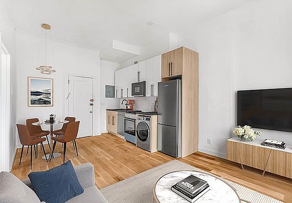 3rd image of 638 W End Ave #4F