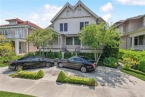 1st image of 1511 Robert St #1/2