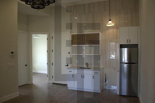 Rented by Loom Group | media 11
