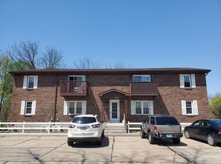 1418 Sorenson Ln APT 10, Savanna, IL 61074