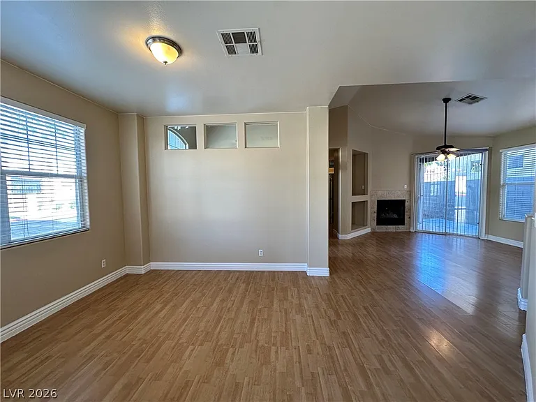8033 Arcadian Ln — Photo 2