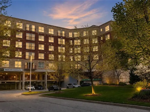 20 Saint George St #404, Kitchener, ON N2G 2S7
