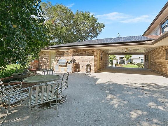 5th image of 3600 Lake Ontario Dr