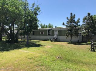 501 W 1st St, Claude, TX 79019