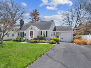 31 Calvin Rd, West Hartford, CT 06110