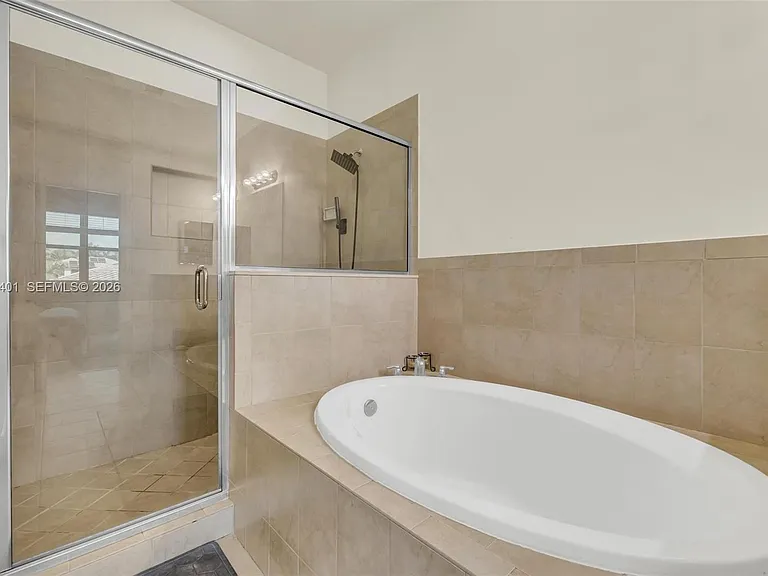 581 SE 34th Ter #0 — Photo 22