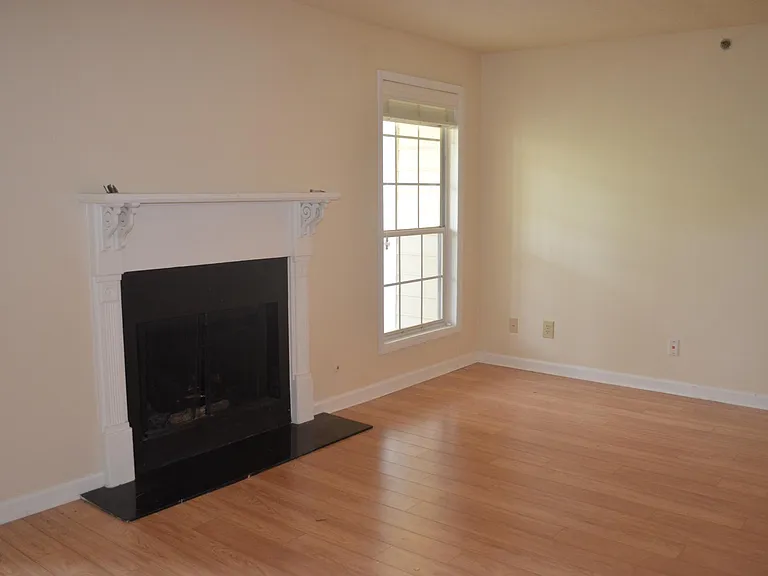 4001 Riverlook Pkwy SE — Photo 11