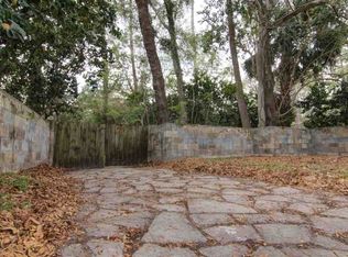 302 NW 32nd St, Gainesville, FL 32607