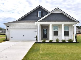 6 Goldstream Dr, Jackson, TN 38305