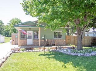 405 NE 48th Pl, Des Moines, IA 50313