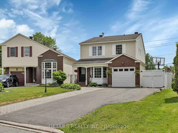 34 Raftus Sq, Ottawa, ON K2J 1J3