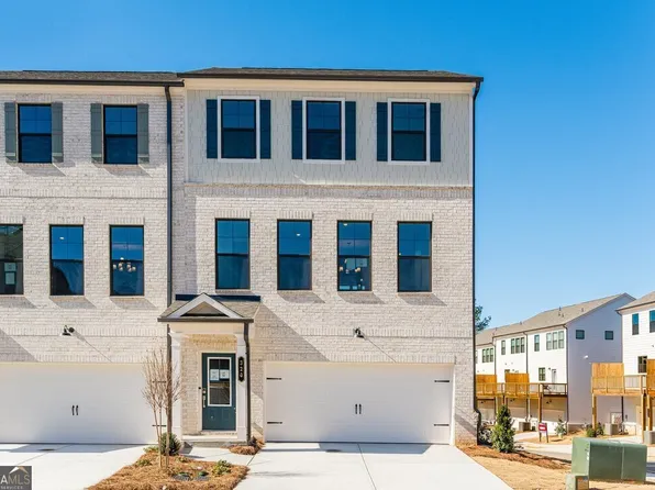 320 Oldvine Dr, Lawrenceville, GA 30044