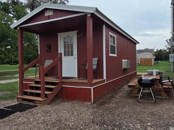 901 Lasso Ln, Freedom, OK 73842