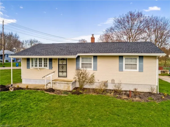 4071 Summit Rd, Norton, OH 44203