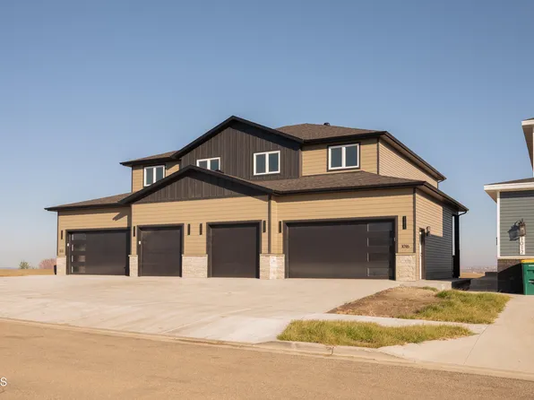 1016 Beretta St NW, Mandan, ND 58554
