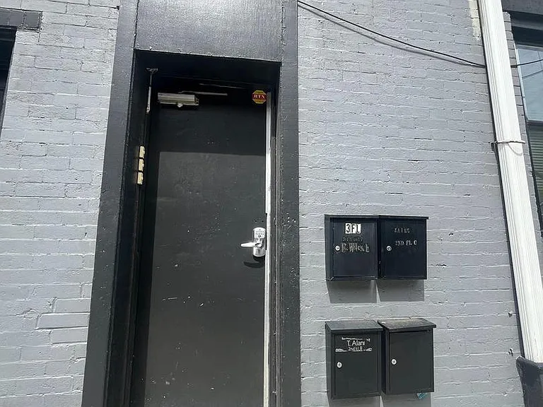 119 W Susquehanna Ave #C — Photo 11