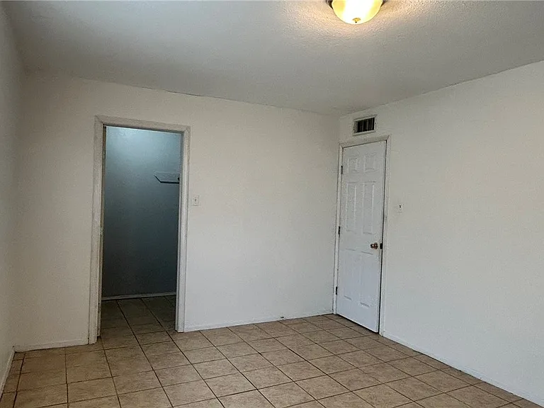 1004 Austin St #9 — Photo 14