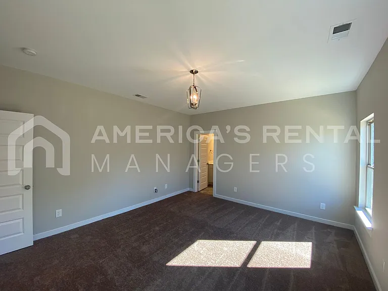 145 White Oak Cir — Photo 15