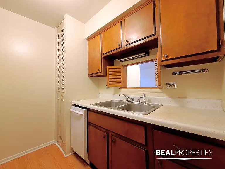 660 West Wrightwood — Photo 18
