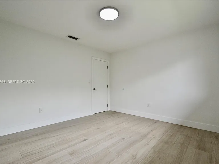 3143 SW 26th St #3143 — Photo 9