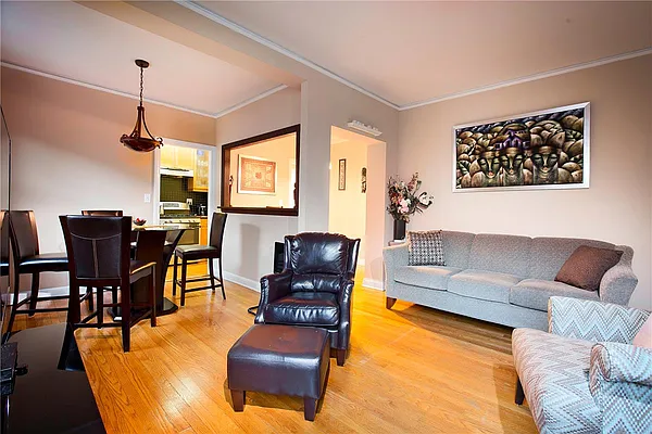 Sold by Akam Sales and Brokerage | media 3