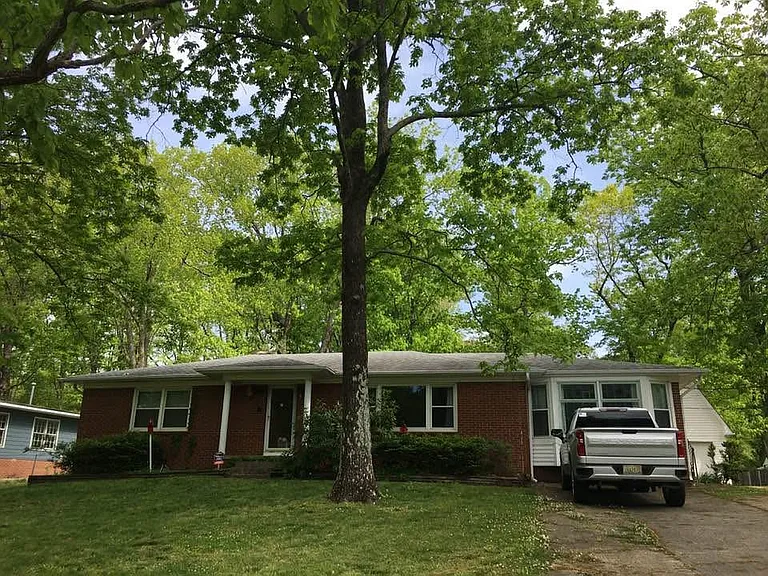 3515 Hutchens Ave SE — Photo 2
