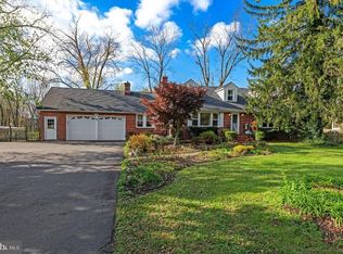 2520 Fostertown Rd, Hainesport, NJ 08036