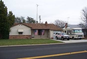 2nd image of 805 Coloma St