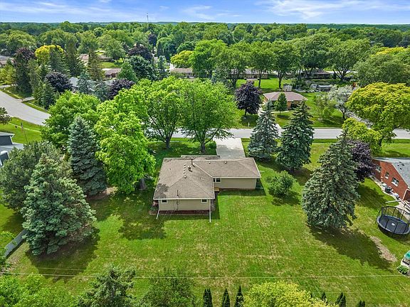 3rd image of 3706 S 157th STREET