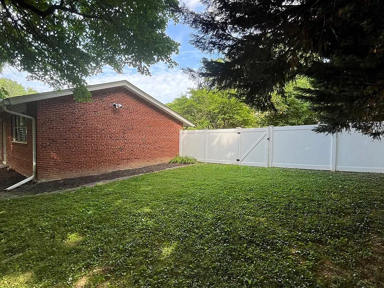 3440 Skyview Ter — Photo 53