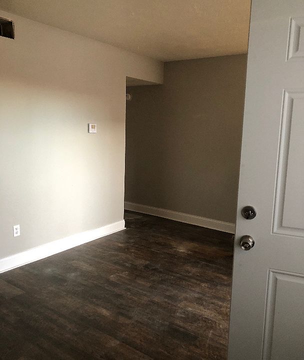 1st image of 600 W Calle Sur St