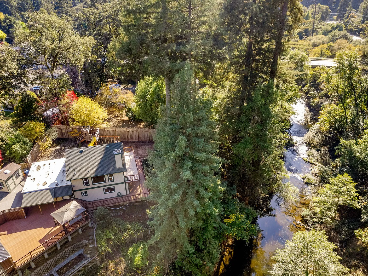 3 bed, 2.5 bath, 1924 sqft, $4,950 — Photo 3