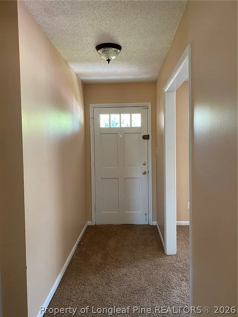 3 bed, 2.0 bath, 1225 sqft, $1,075 — Photo 2