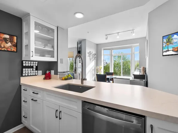 2400 5th Ave Unit 330, San Diego, CA 92101