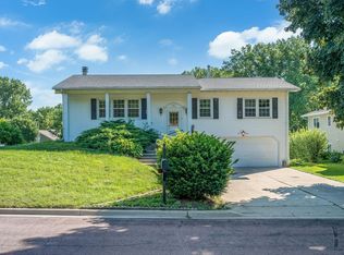 105 Eltinge Pl, Fairmont, MN 56031