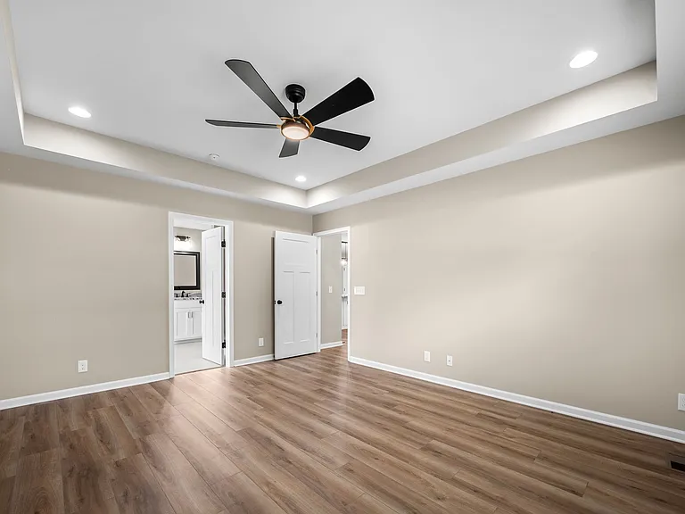 105 Cumberland Ct — Photo 11