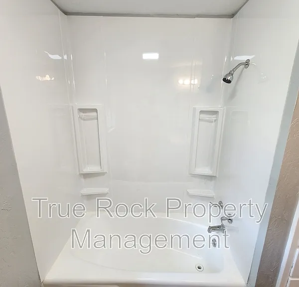 1509 E Nancy Dr — Photo 6