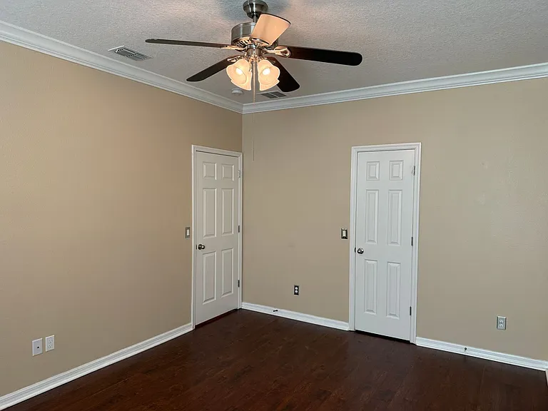 2478 Linkwood Ave — Photo 31