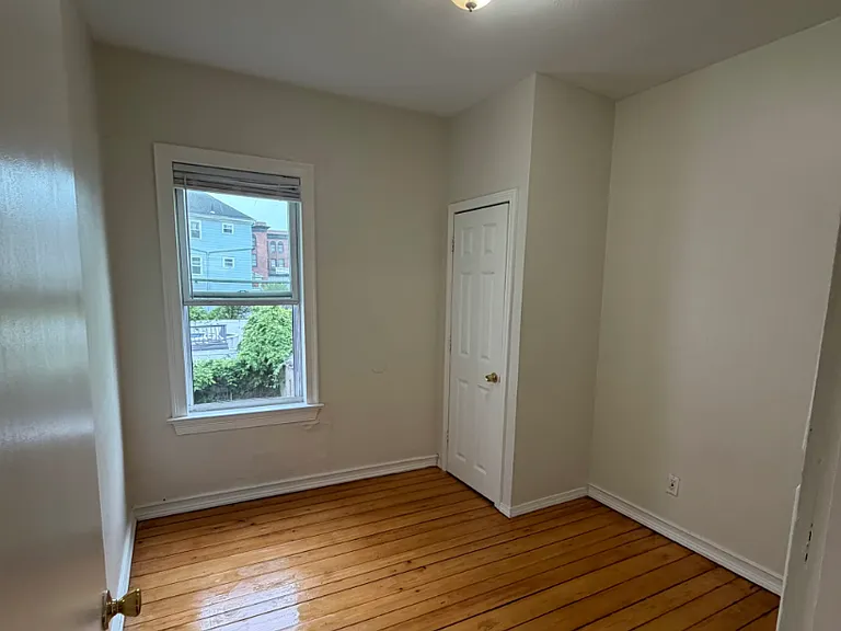 255 Fountain St, Unit 2 Fall River, MA 3 Bedrooms 1 Bathroom — Photo 23