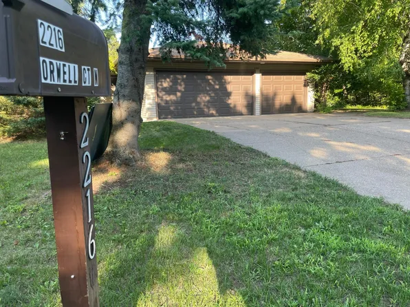 2216 Orwell Ct N, Stillwater, MN 55082
