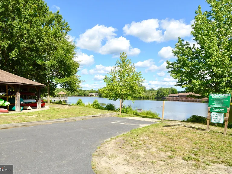 340 Woodlake Dr — Photo 23