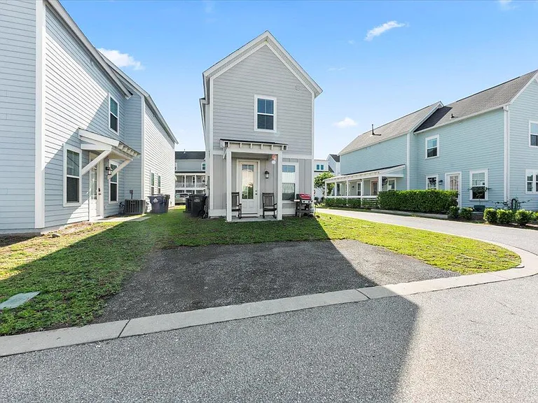 1683 Indy Dr — Photo 22