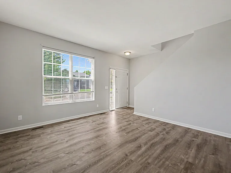 19464 Gail Ave — Photo 2