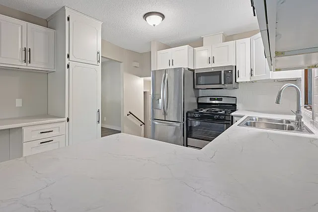 5827 Winnetka Ave N #1 — Photo 9