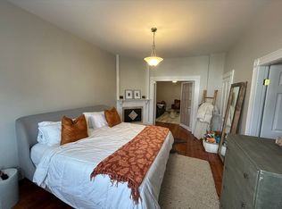 279 Webster St #2, Boston, MA 02128